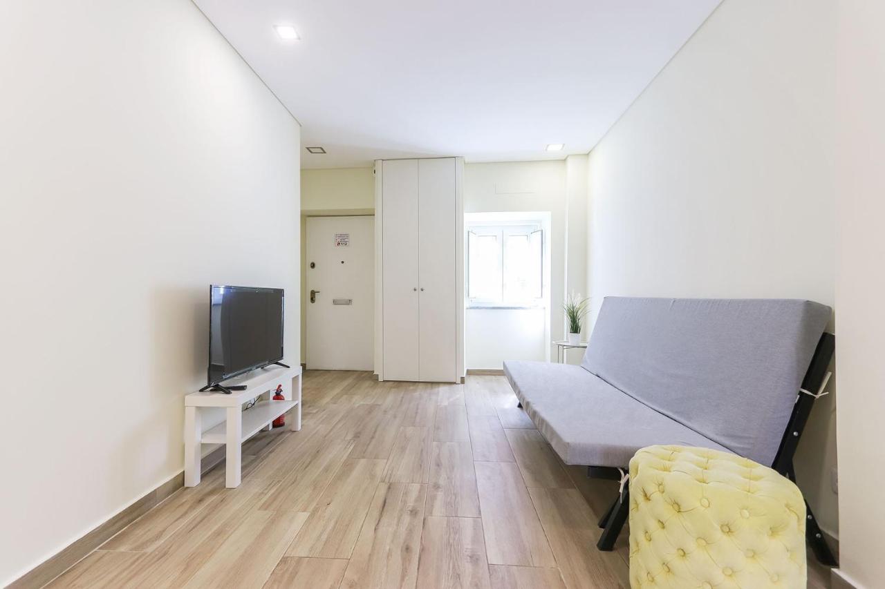 Sao Bento Terrace By Homing Lisbon