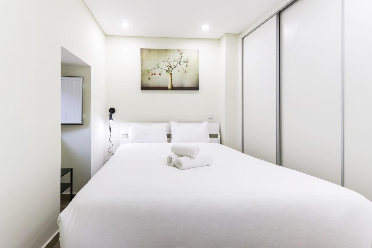 Sao Bento Terrace By Homing * Lisbon